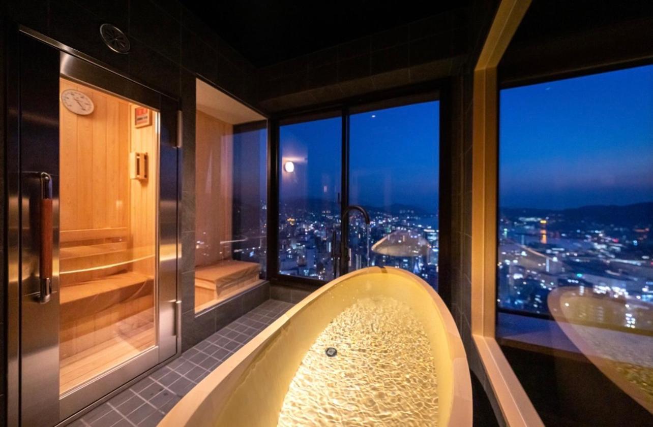 Hotel Нагасаки Екстериор снимка